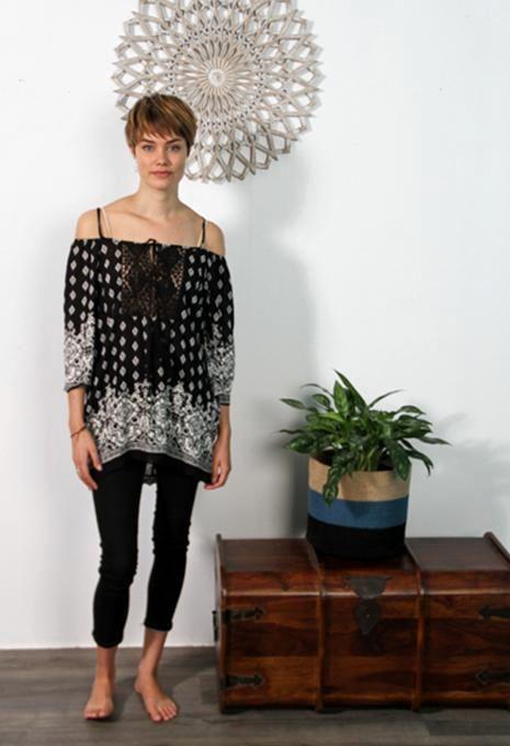 3/4 Sleeve Printed Black Top